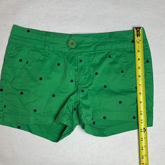 BRITISH KHAkI  POLKA DOTTED SHORTS - Picture 9 of 9